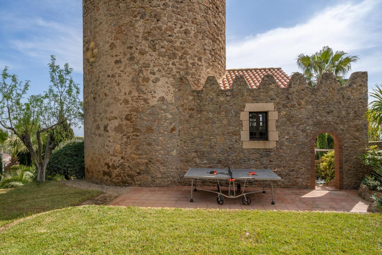 Castillo Can Xirau, Propiedad Exclusiva Con Piscina & Aircon Villa Santa Susanna Luaran gambar