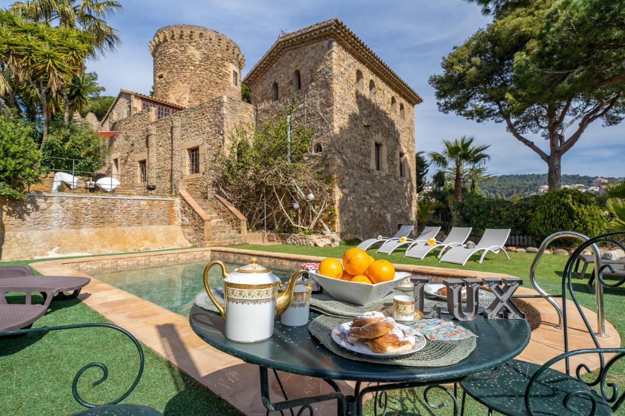 Castillo Can Xirau, Propiedad Exclusiva Con Piscina & Aircon Villa Santa Susanna Luaran gambar